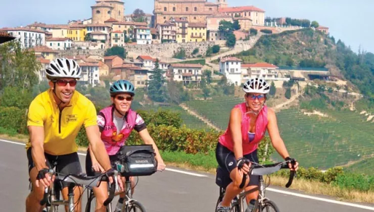 Backroads guests biking in Piedmonte (Piemonte) Italy