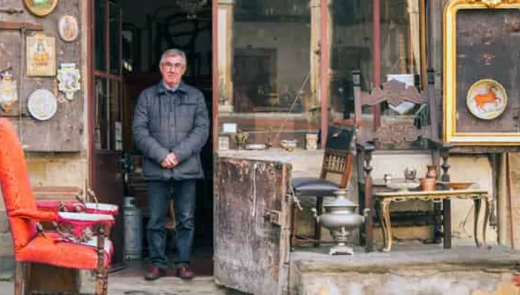 Adriano and his antiques in Arezzo, Italy