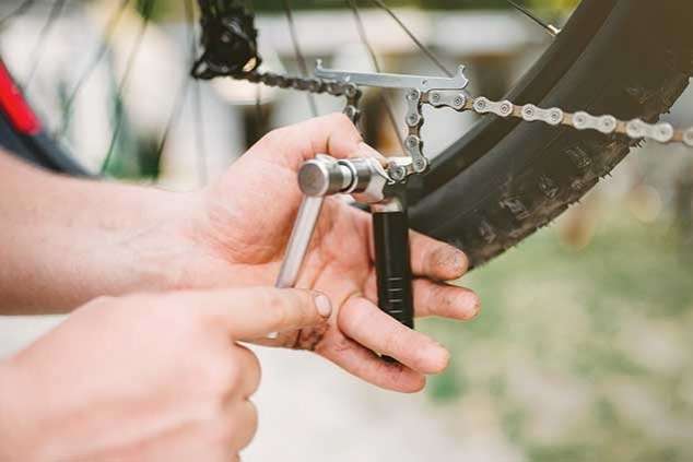 fixing bicycle chain