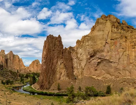 Wide shot of Smith Rock State Park.