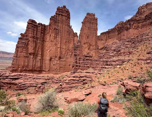 Landscape shot of guest and rock formation