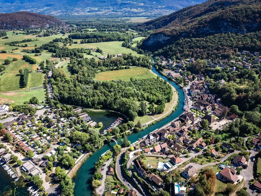 Small town separated by a river cutting through