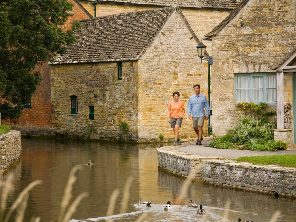 Walking Tours England Cotswolds Hiking Trips Backroads